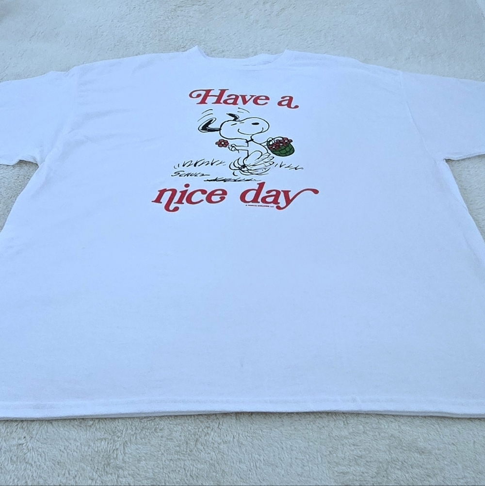 Peanuts🥜 Snoopy🐕 "Have a nice day" Graphic Tee👕 - NWOT - Picture 10 of 12